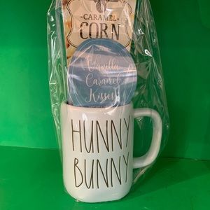 Rae Dunn HUNNY BUNNY Mug GIFTSET